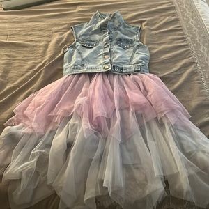 Cute girl dress, size girls 8